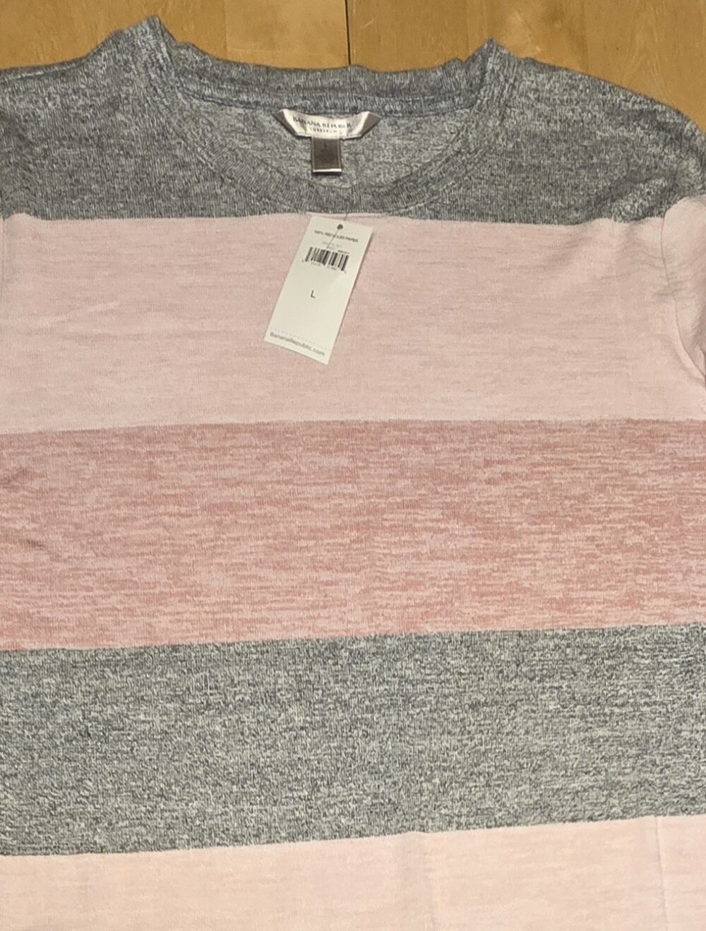 Banana Republic Luxespun Curved Hem Tee - Gray & Pink - Size Large - NWT